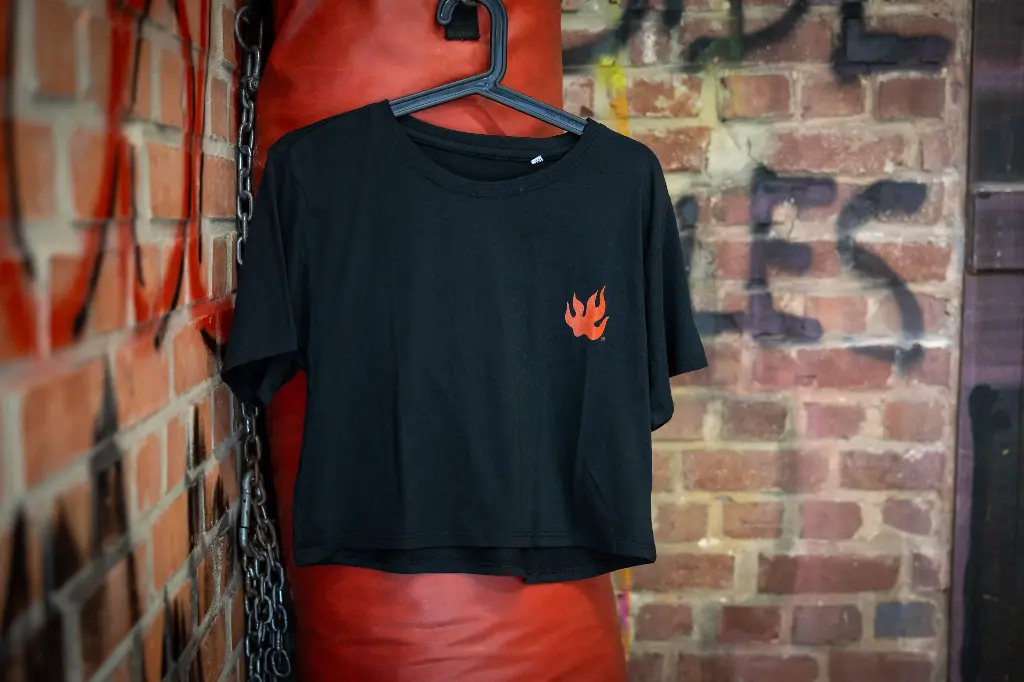 T-Shirt Crop Top CARBON Club